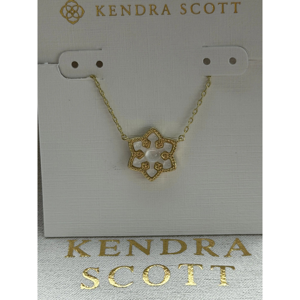 Kendra Scot White Pendant Necklace